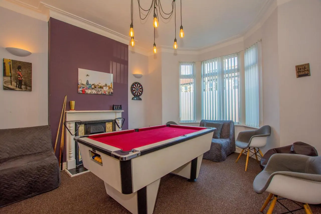 By Lushlets - City Centre Hot Tub Pool Table - Great For Hens Stags & Rugby Groups! Cardiff